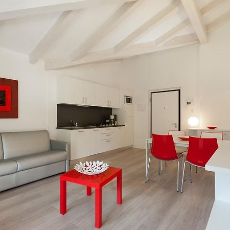 Aparthotel Casa Carla Torbole Sul Garda Exterior foto