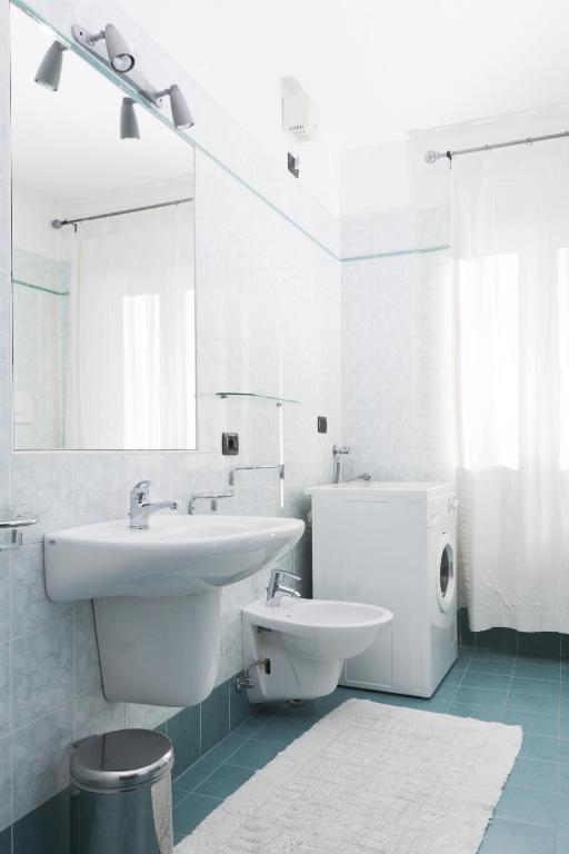 Aparthotel Casa Carla Torbole Sul Garda Habitación foto