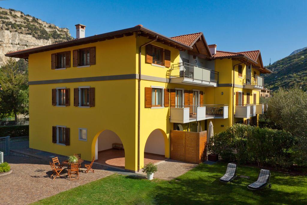 Aparthotel Casa Carla Torbole Sul Garda Exterior foto