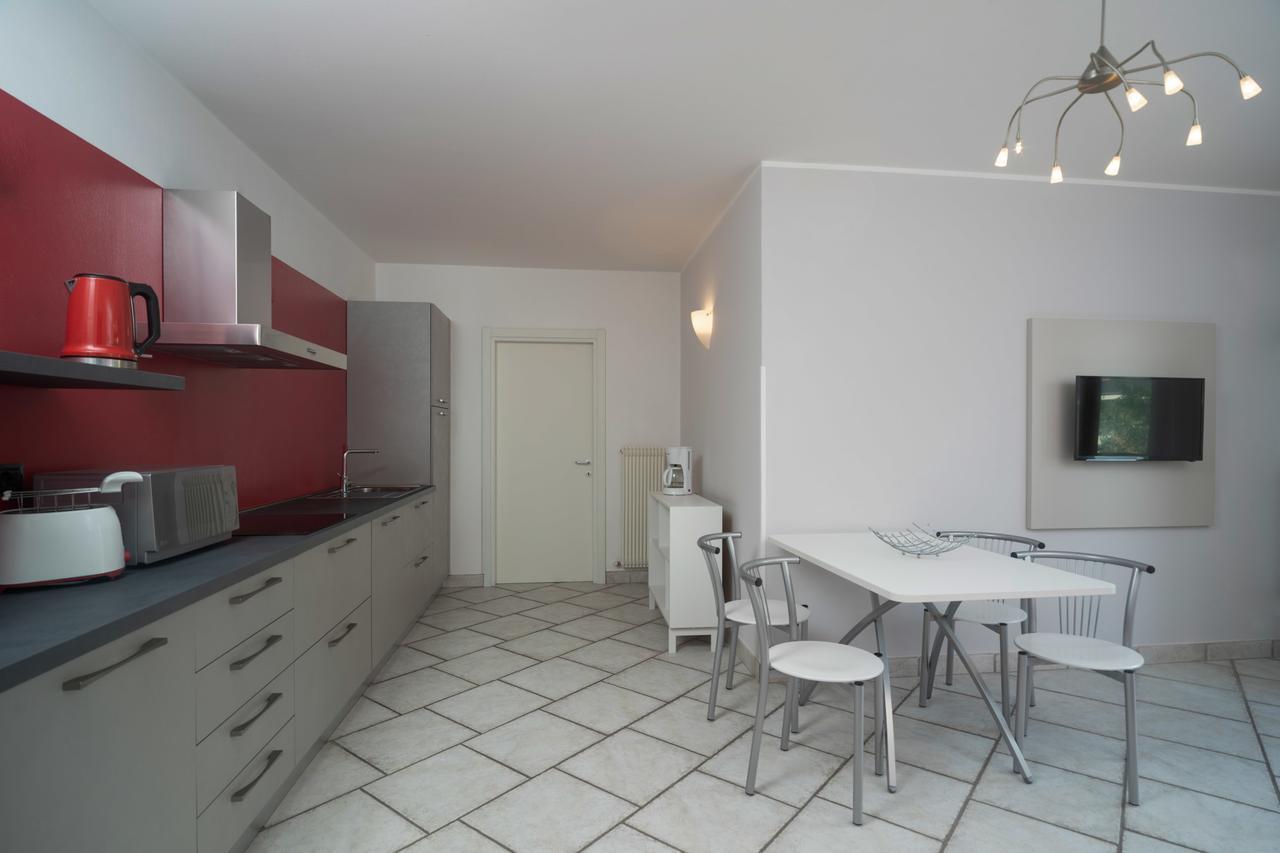 Aparthotel Casa Carla Torbole Sul Garda Exterior foto