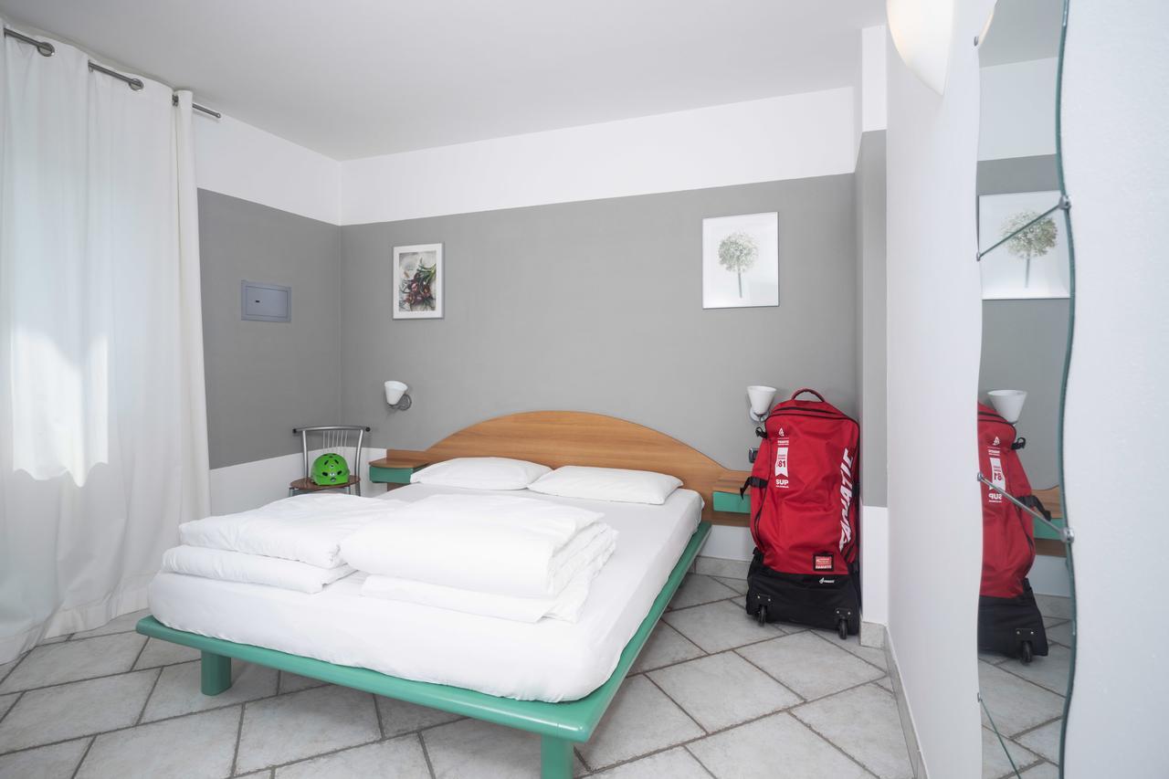 Aparthotel Casa Carla Torbole Sul Garda Exterior foto